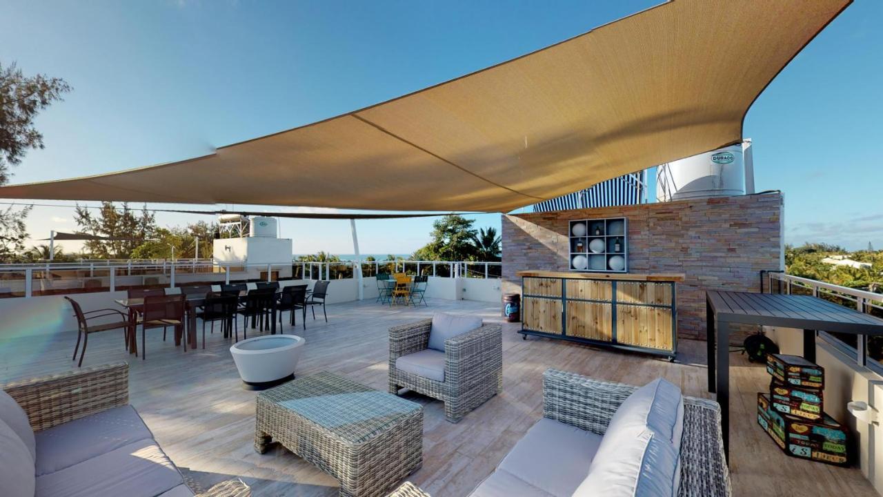 Penthouse - Private Roof Terrace - Sea & Mountain View Daire Grand-Baie Dış mekan fotoğraf