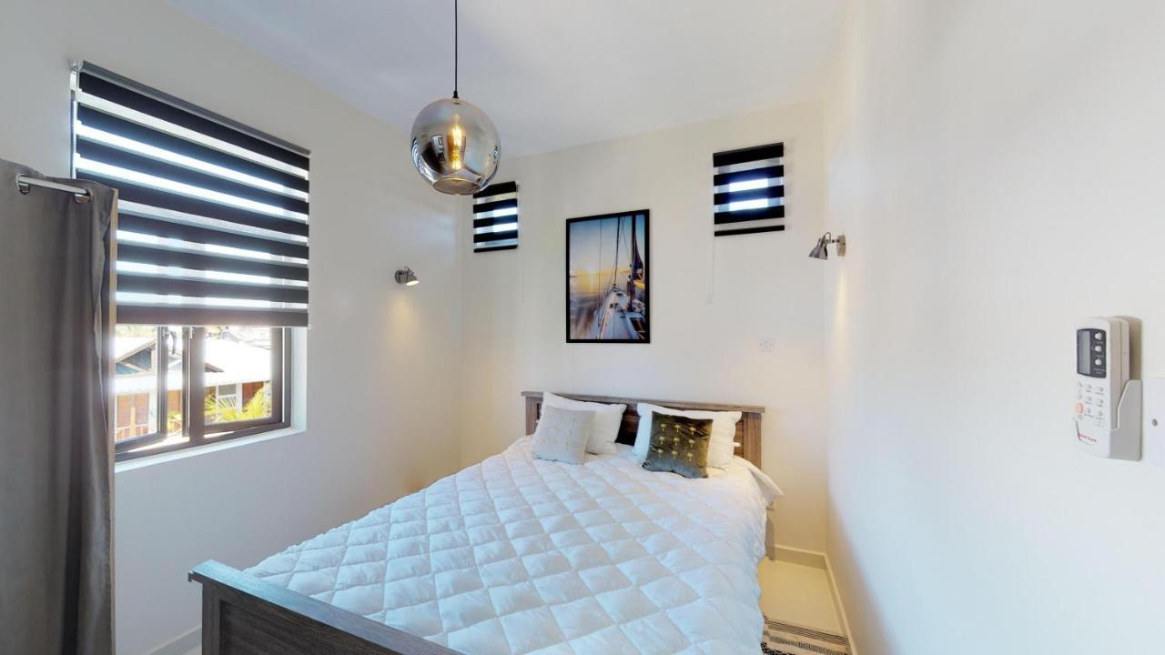 Penthouse - Private Roof Terrace - Sea & Mountain View Daire Grand-Baie Dış mekan fotoğraf