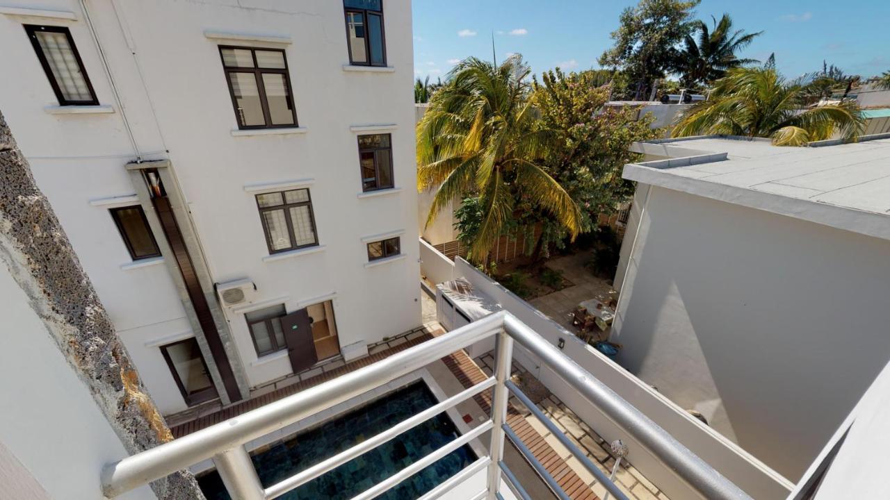 Penthouse - Private Roof Terrace - Sea & Mountain View Daire Grand-Baie Dış mekan fotoğraf